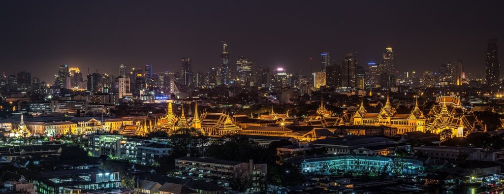 From Street Food to Fine Dining: Unraveling Bangkok's Food Scene